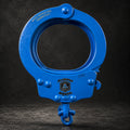 Algema de treinamento Vipera em aço inox 304 com pintura eletrostática azul e alavanca lateral de abertura